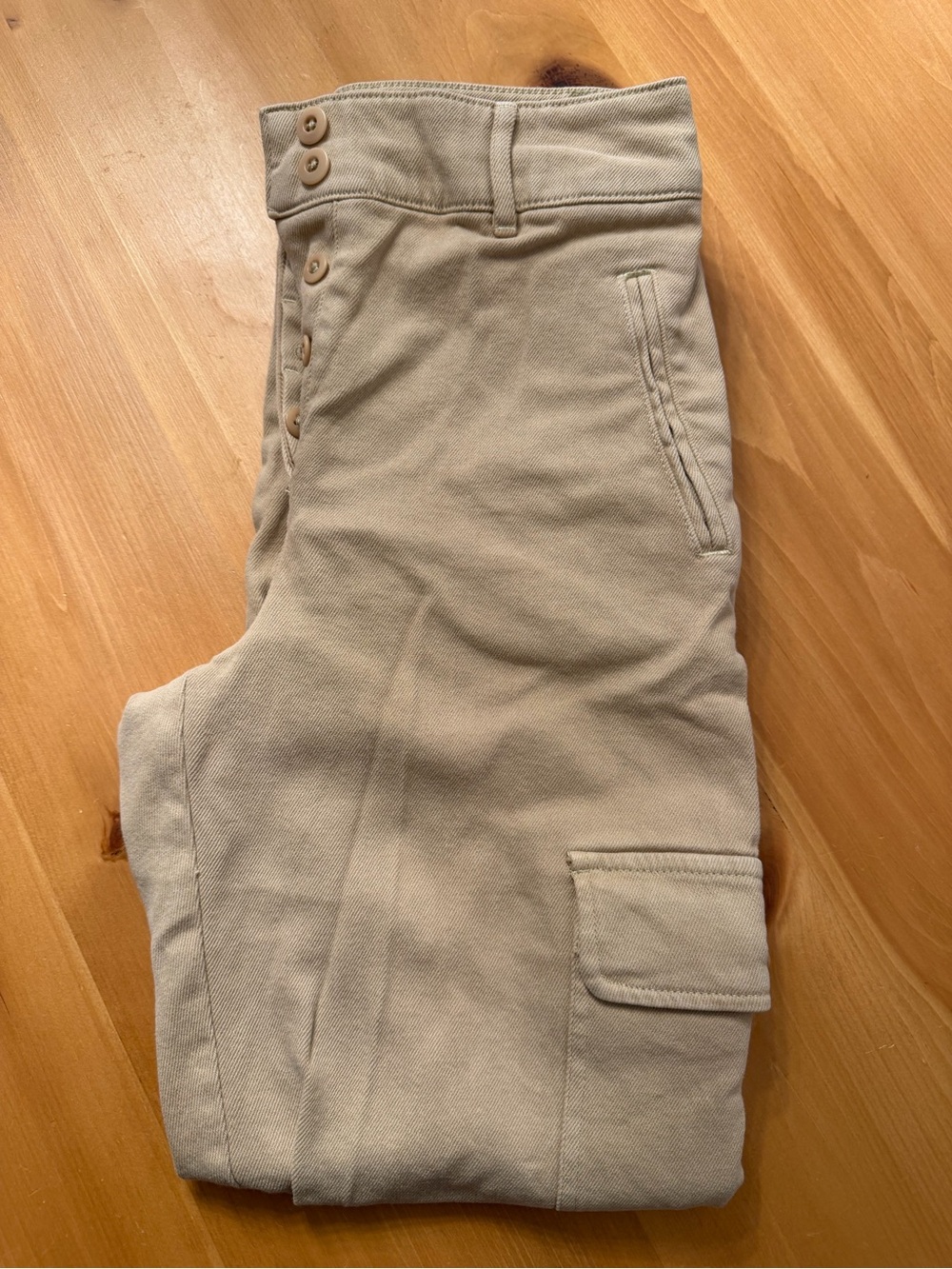 Wilfred Free Aritzia Modern Cargo Pants - Beige/Khaki - Size 4